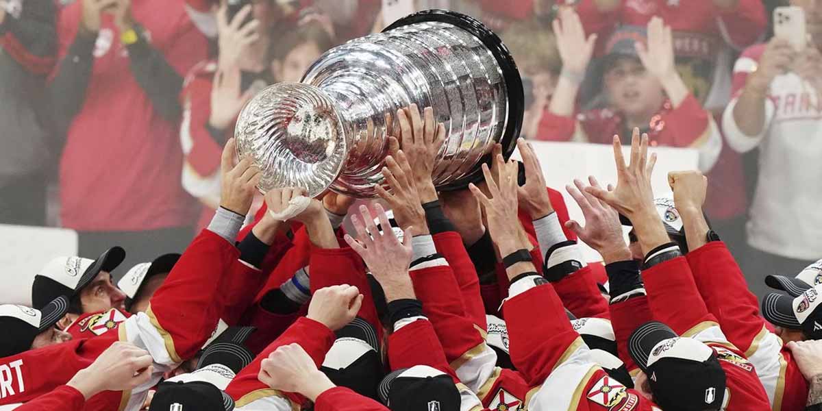 NHL Odds To Make/Miss Playoffs: Whose Favored vs A Longshot?