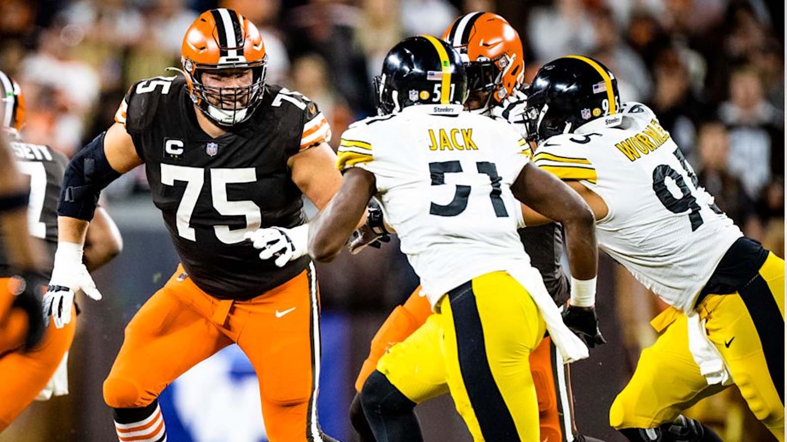 Steelers -3 Pays Even Money, Browns +3 Costs -130